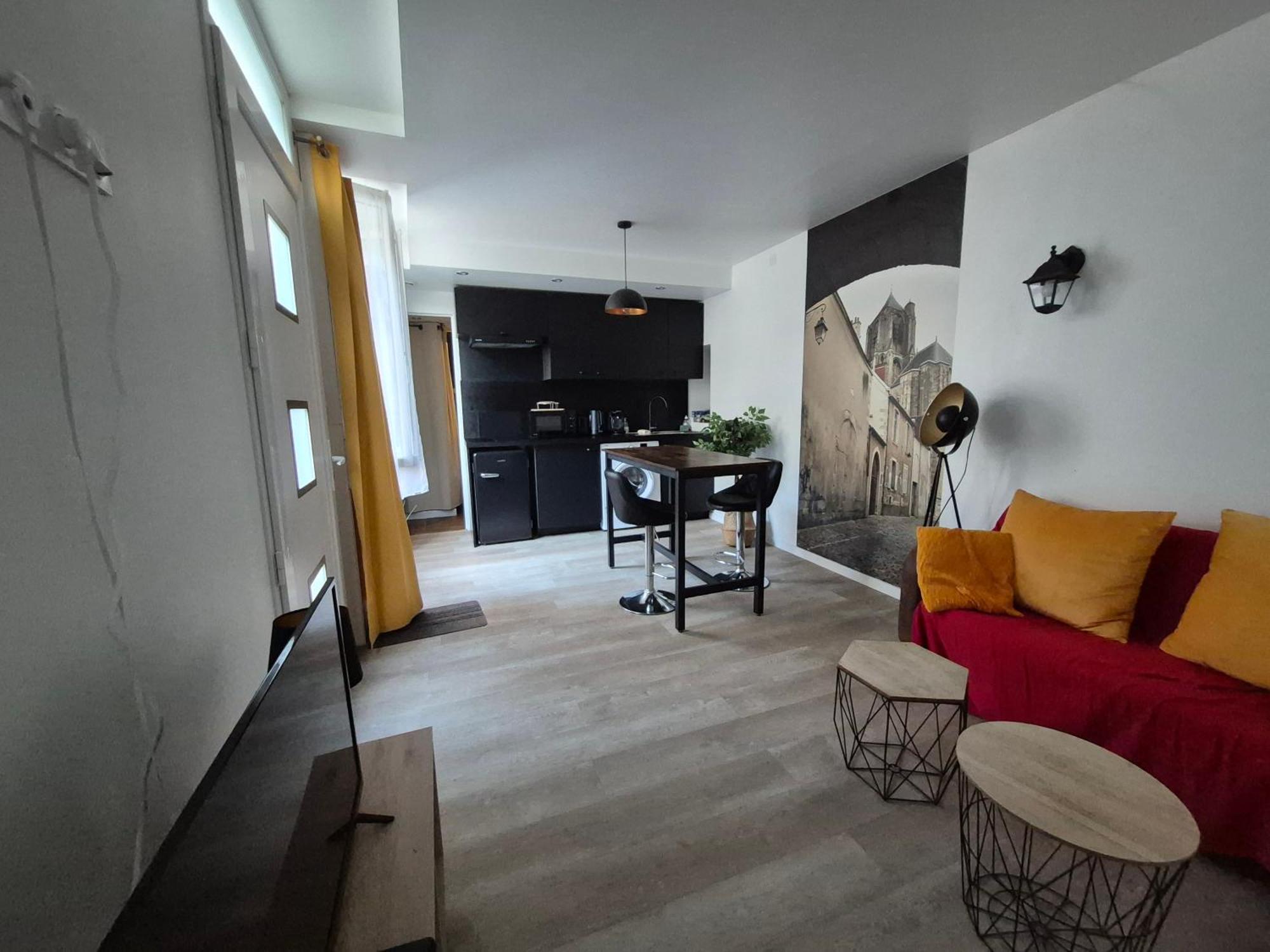 Les Volets Bleus - Deux Appartements Et Un Studio, Jardin Bourges Exterior foto